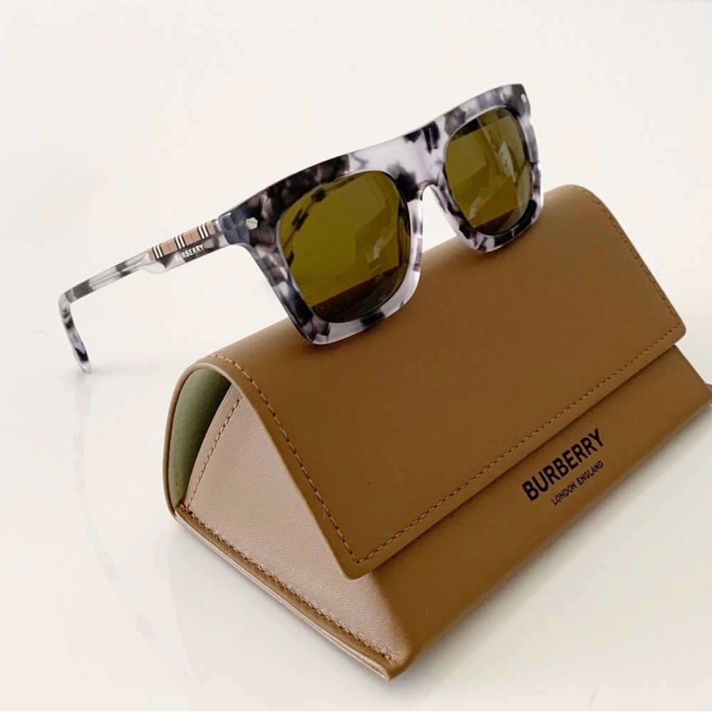 Burberry Sunglasses, New - Picture 10 of 14
